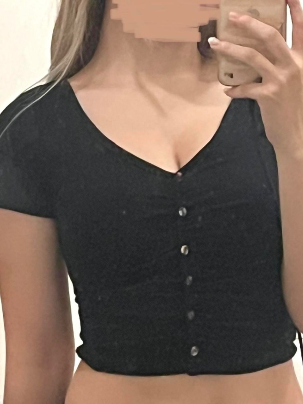 Icon Apparel Black V-Neck Button Crop Top size Large